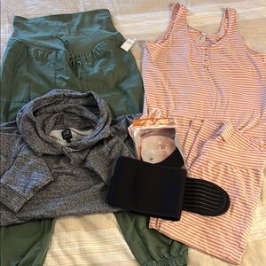 Maternity Size Medium Bundle Gap Pants NWT Gap Nursing Hoodie Pact Pajamas Belt